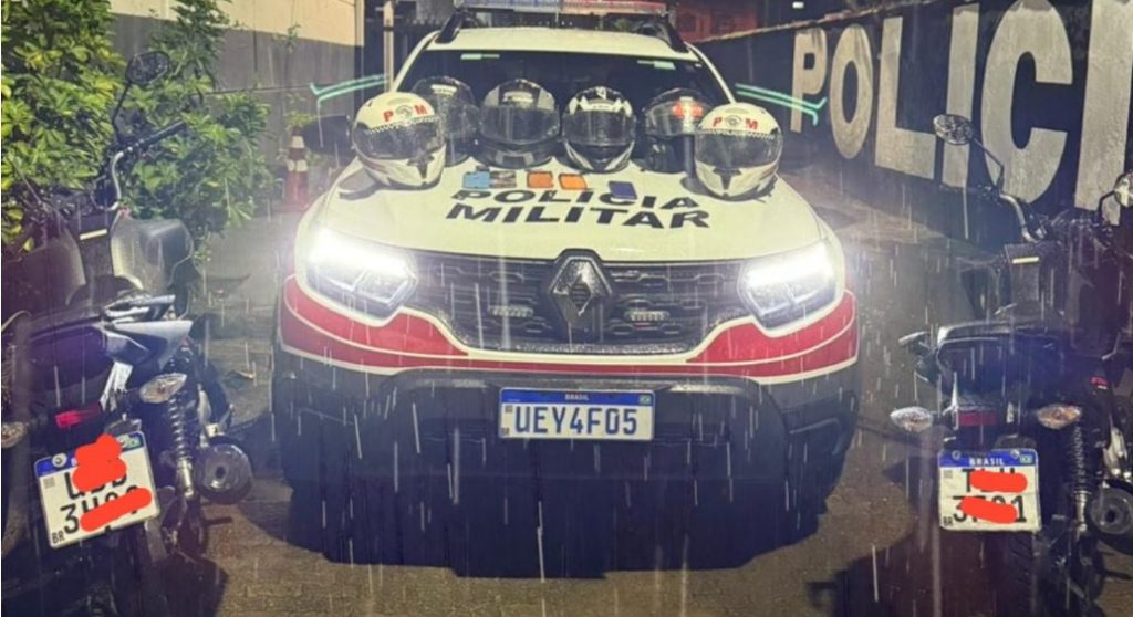 Quadrilha de moto que roubava celular de pedestres em Ubatuba é presa pela PM!