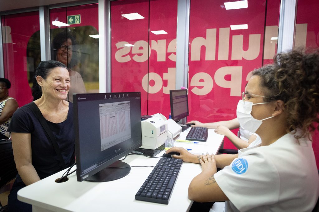Avenida Salmão terá obra viária entre os dias 4 e 14 de março, com interdições parciais.