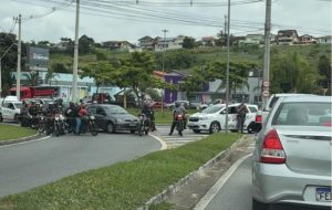 Polícia Militar interditou ponte do Urbanova após localização de artefato na região/ Foto: Revista Urbanova