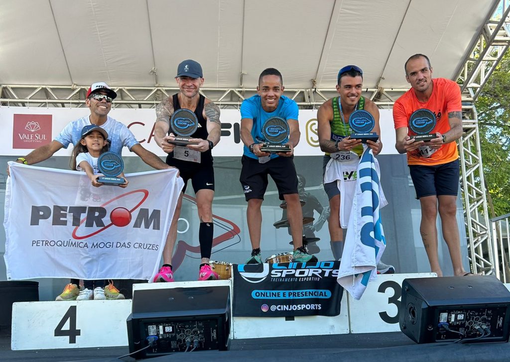 Atleta Johannes Max vence os 21 km do Circuito Oscar Fila