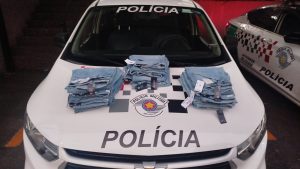 Após furtar seis calças jeans e ofender lojista, homem é preso pela PM no centro de São José dos Campos!