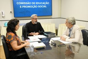 Comissão de Educação planeja vistorias e debater assistência social
