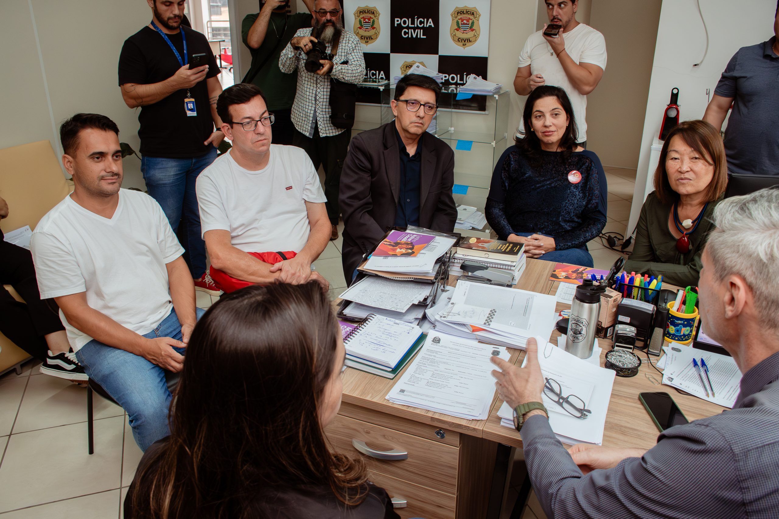 Vereadores de São José dos Campos se reúnem com delegados da Delegacia de Defesa da Mulher (DDM). FOTOS: Cleverson Nunes/CMSJC