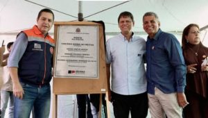 Tarcísio de Freitas durante evento de entrega de obra na área da saúde
