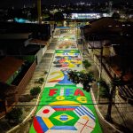 Moradores se unem para pintar ruas e manter tradição da Copa em São José dos Campos/ Foto: @copa_rua6