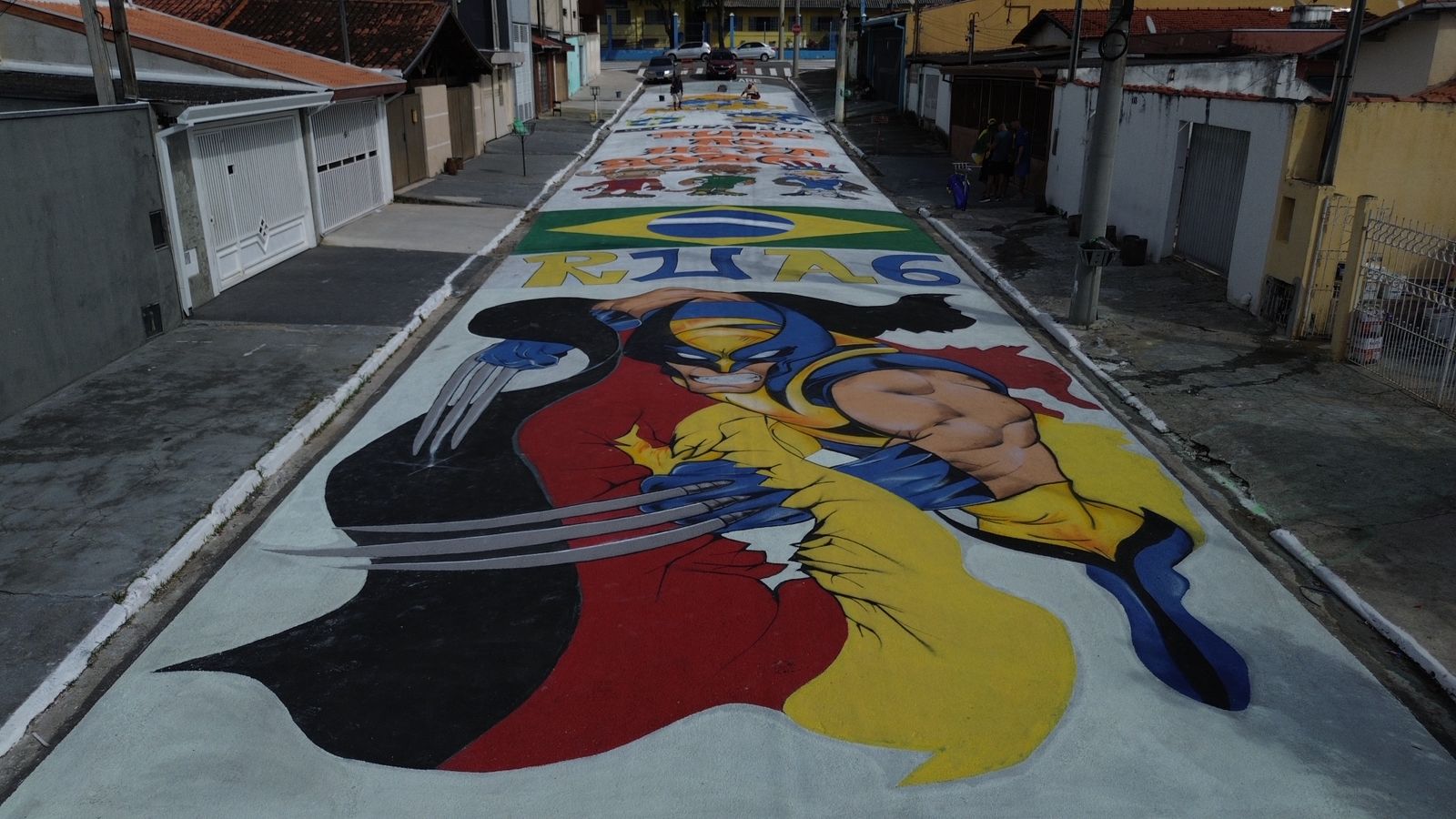 Moradores se unem para pintar ruas e manter tradição da Copa em São José dos Campos/ Foto: @copa_rua6