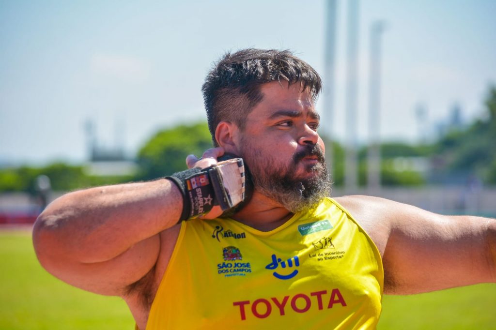 Caio Vinicius é um dos convocados da equipe joseense, atleta é bicampeão Parapan de arremesso de peso - Foto: Divulgação