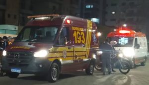 Motociclista de 21 anos morre após perseguição em Caraguatatuba; motorista é preso por homicídio