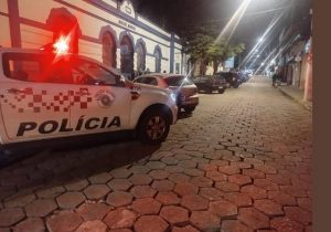 Após disparos, homem é preso por tentativa de feminicídio durante Festival do Pinhão em Cunha