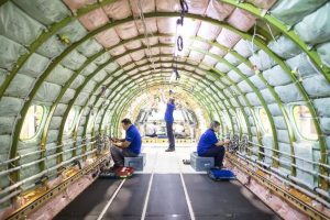 : Embraer abre vagas para curso gratuito voltado à produção aeronáutica