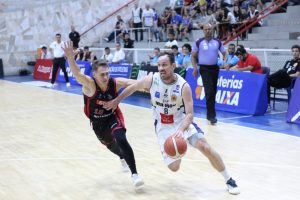 São José Basket perde para Franca no NBB por 93 a 91 após liderar boa parte do jogo no ginásio Linneu de Moura; time segue em nono na tabela