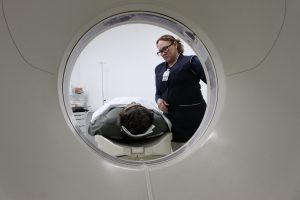 Mutirão de tomografias em Jacareí pretende reduzir em 75% a fila de espera por exames especializados