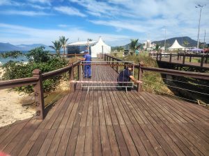 Por risco de desabamento, deck no Massaguaçu, em Caraguá, é interditado!