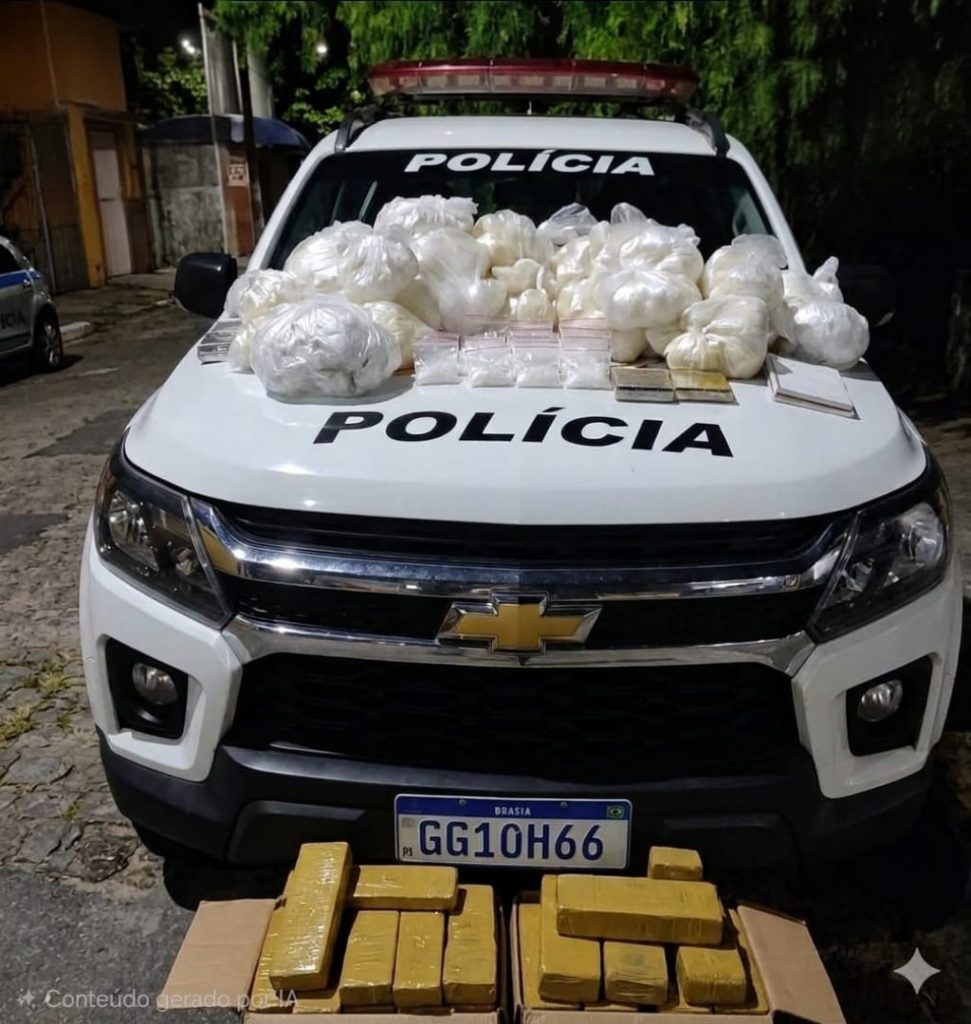 Mulher é presa com 49 kg de drogas em operação da PM em Lorena