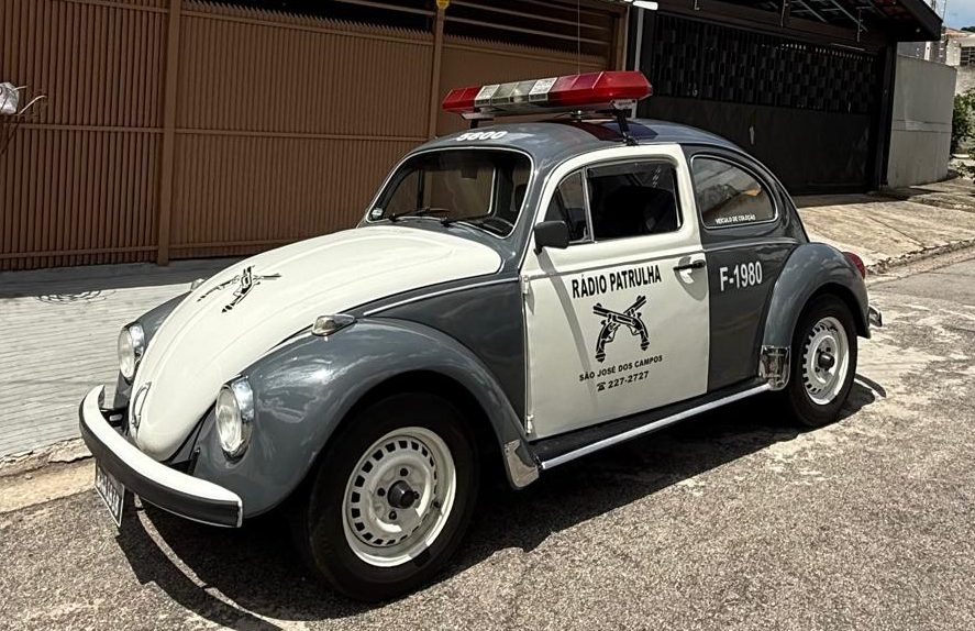 Manobras radicais em motos e encontro de carros antigos movimentam São José neste domingo