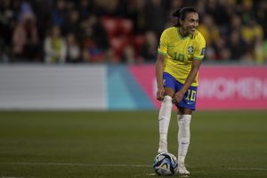 Marta retorna à seleção brasileira para amistosos contra os Estados Unidos em junho