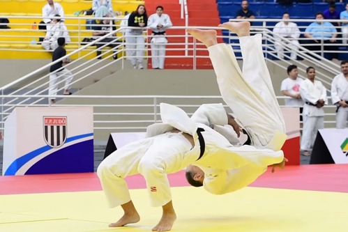 Atletas do Judô São José conquistaram bronze no Pan-Americano de kata no Equador