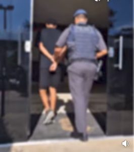 Jovem embriagado é apreendido por importunação sexual em Ilhabela