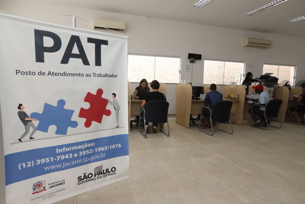 Com salário de R$ 2,4 mil, há 30 vagas para trabalho em supermercado!