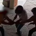 Violência em Ubatuba: Turista goiano é assaltado por criminosos armados em frente à pousada e tem joias roubadas!
