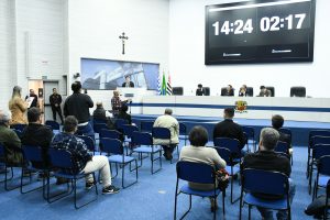 Munícipes participaram da audiência sobre a LDO 2027 na Câmara Municipal no dia 8 de junho.