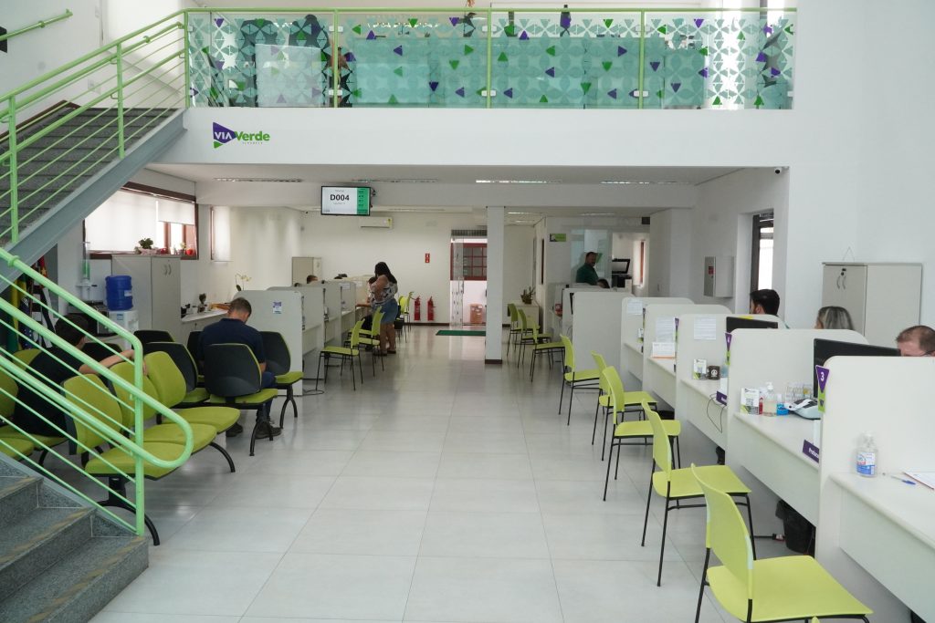 Vagas com salários acima de R$ 3 mil estão entre os destaques do PAT de Ilhabela