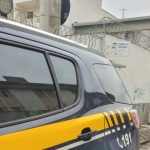 Menina resgatada na Via Dutra pela PRF em Taubaté