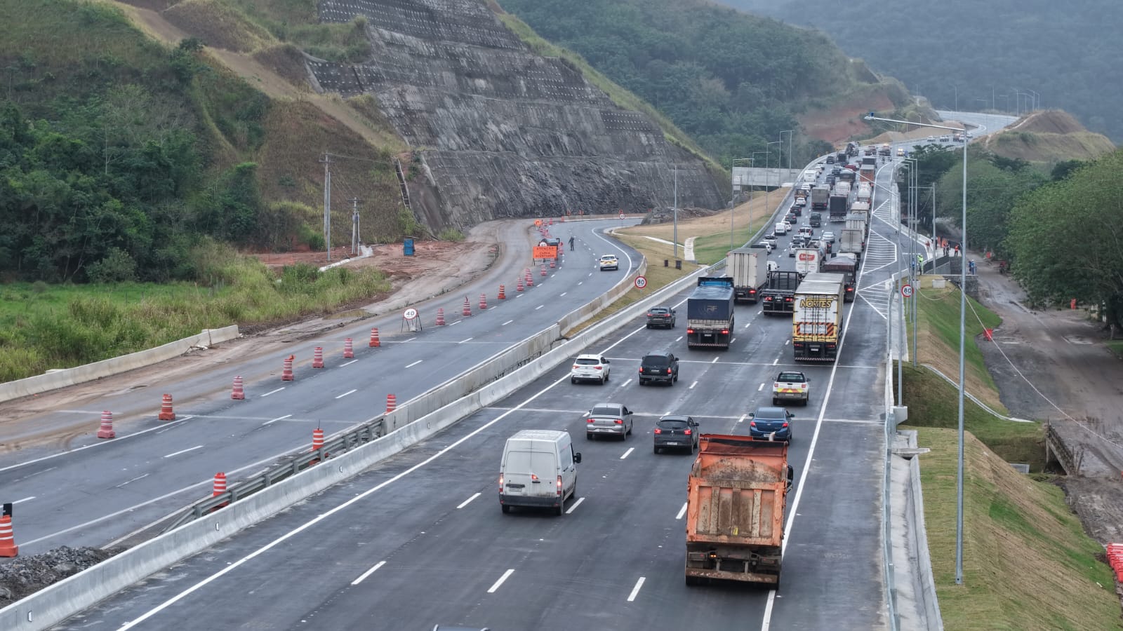 Primeira fase da Nova Serra das Araras é entregue e oito novos viadutos são liberados na Via Dutra
