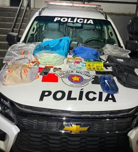 Homem é preso em flagrante após furtar banca na avenida Nelson D'Ávila