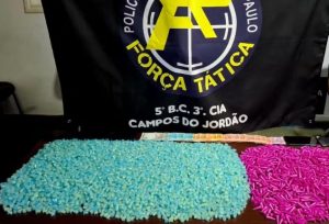 Força Tática apreende quase 5 mil porções de drogas e detém cinco em Campos do Jordão
