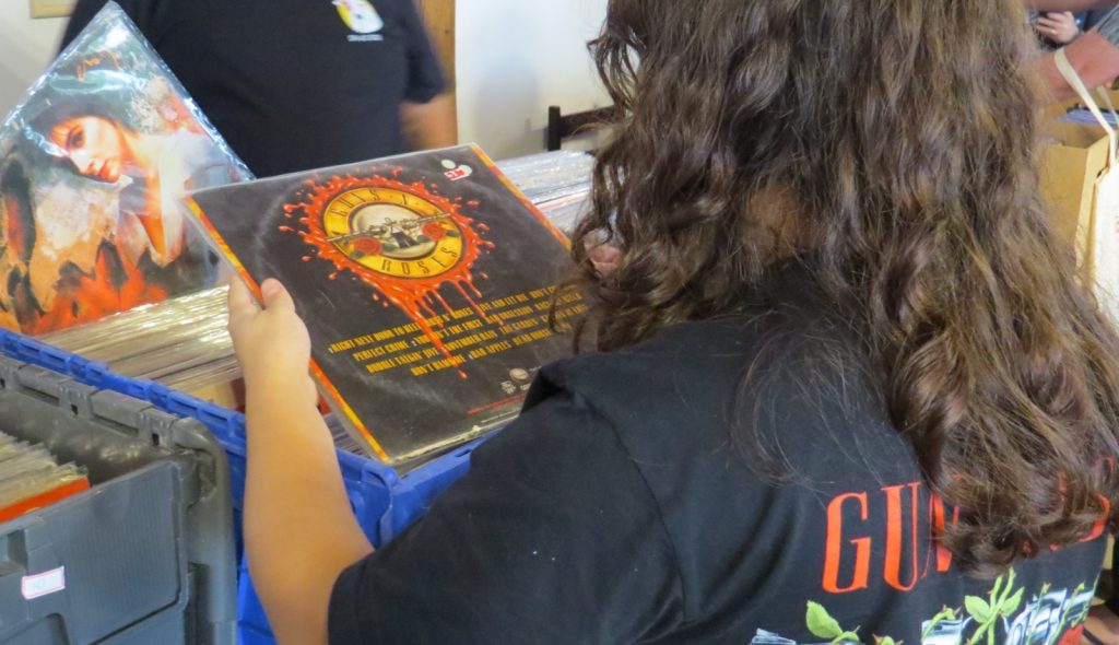 Feira de Vinil Vintage Urbano reúne 15 mil discos em São José