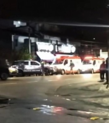 Violência sem trégua no Litoral Norte: criminosos invadem adega, executam dois jovens e fogem de motocicleta em Ubatuba