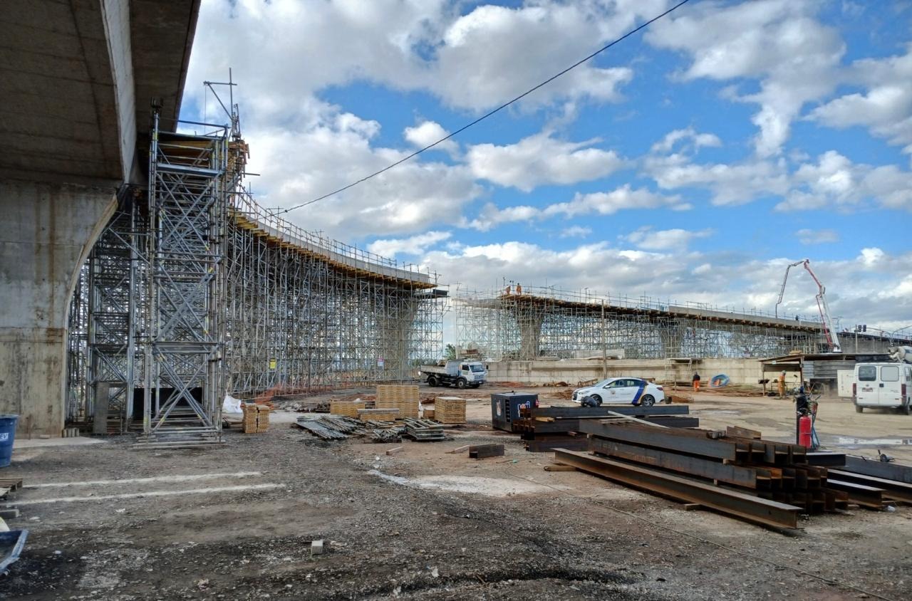 Obras interditam túnel da avenida Sebastião Gualberto em São José dos Campos