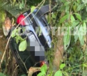 Corpo em avançado estado de decomposição é encontrado dentro de carro em ribanceira em São Francisco Xavier