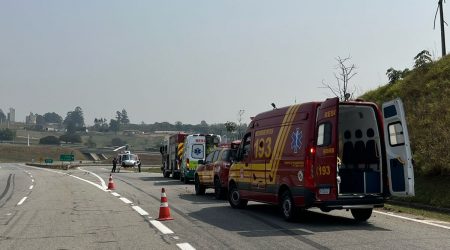 Acidente na Tamoios deixa 4 feridos, incluindo 2 crianças