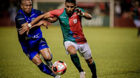 Águia goleia Briosa em Santos e sobe ao G-8 em jogo marcado por racismo