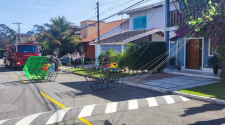Balão pega fogo após cair em condomínio e mobiliza bombeiros!