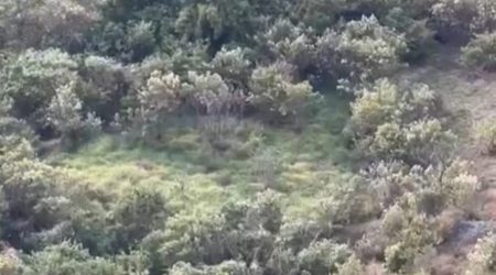 Bombeiros resgatam corpo de homem que caiu na Pedra do Baú