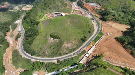 Via Dutra é fechada na Serra das Araras para detonação de rochas nesta semana