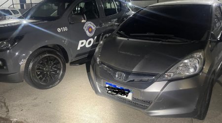 Casal com veículo roubado em SP é preso no Monte Castelo