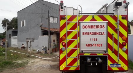 Corpo carbonizado é encontrado em casa após incêndio na Martim de Sá