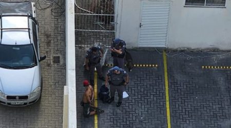 Criminoso é preso em flagrante furtando fios em banco avenida São João
