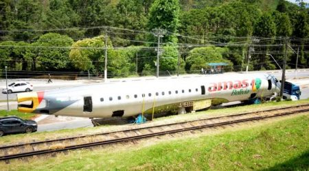 De Gavião Peixoto para Campos avião sem asas aterrissa na Mantiqueira!