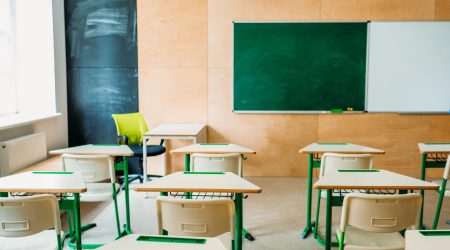 Dados do Censo Escolar 2025 mostram queda nas matrículas, especialmente no ensino médio