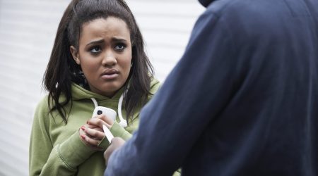 Trio de menores é apreendido após tentativa de roubo na zona central de São José dos Campos