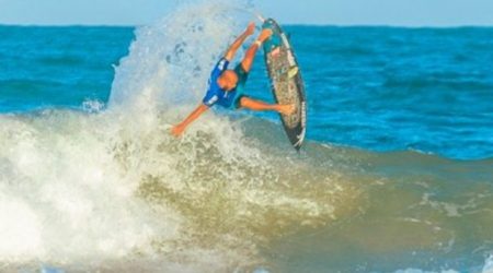 Dream Tour em Itamambuca: a Alma do Surfe vibra com estrelas e promessas!