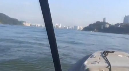 Duas mulheres desaparecem após naufrágio no litoral de SP