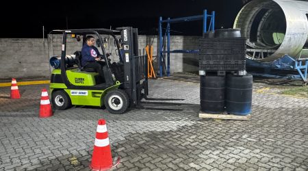 Inscrições abertas para 30 vagas do curso de Operador de Empilhadeira e 30 de Inglês