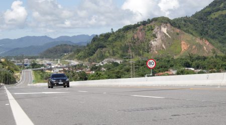Felicio inaugura Contorno Norte da Tamoios