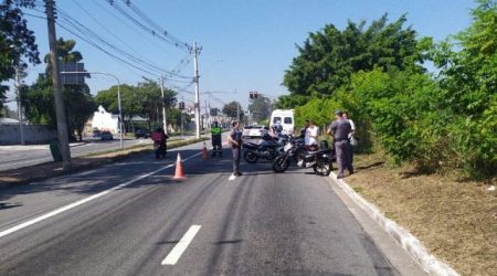 Fiscalização de transporte clandestino captura foragido da justiça na zona sul